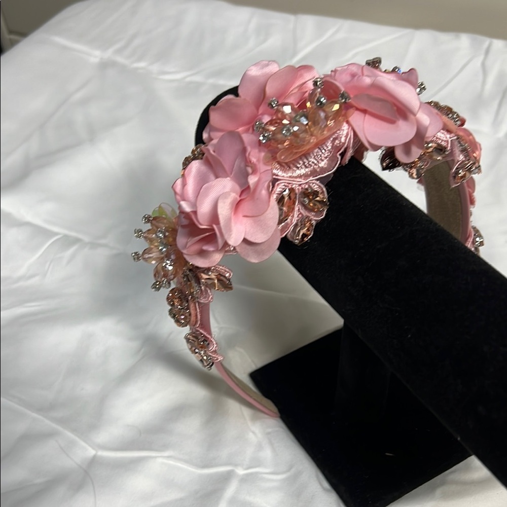 Elegant Pink Floral Headband - Picture 4 of 7